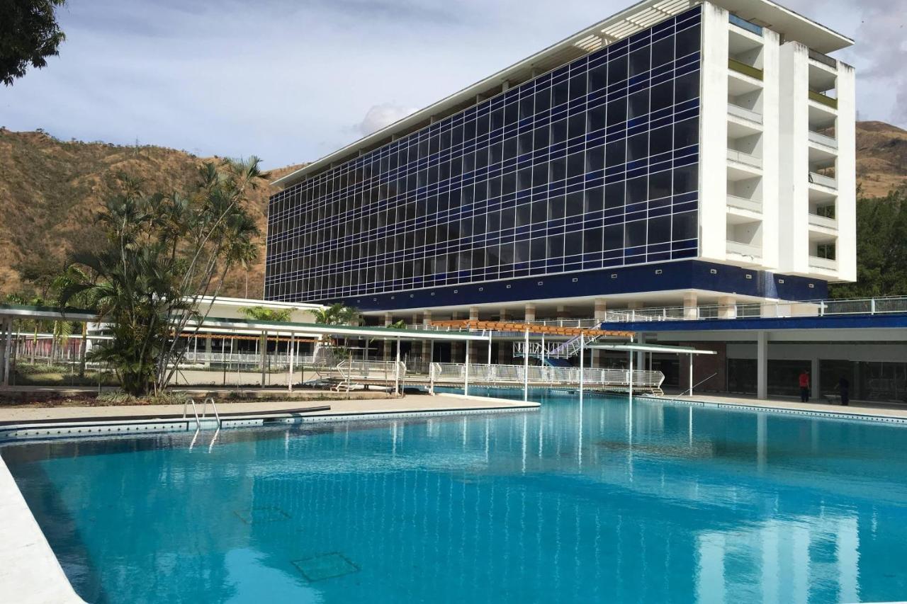 Marriott Maracay Golf Resort Exterior photo