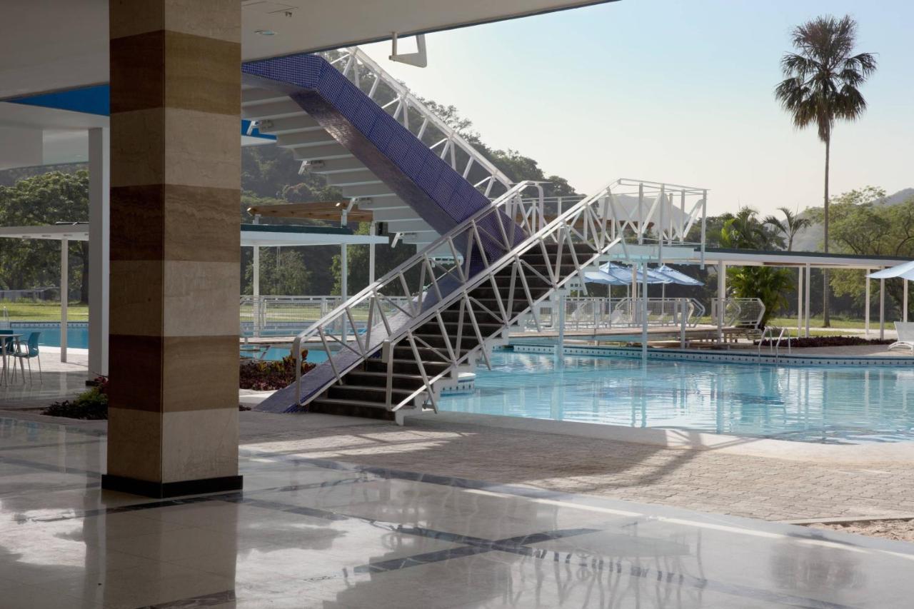 Marriott Maracay Golf Resort Exterior photo