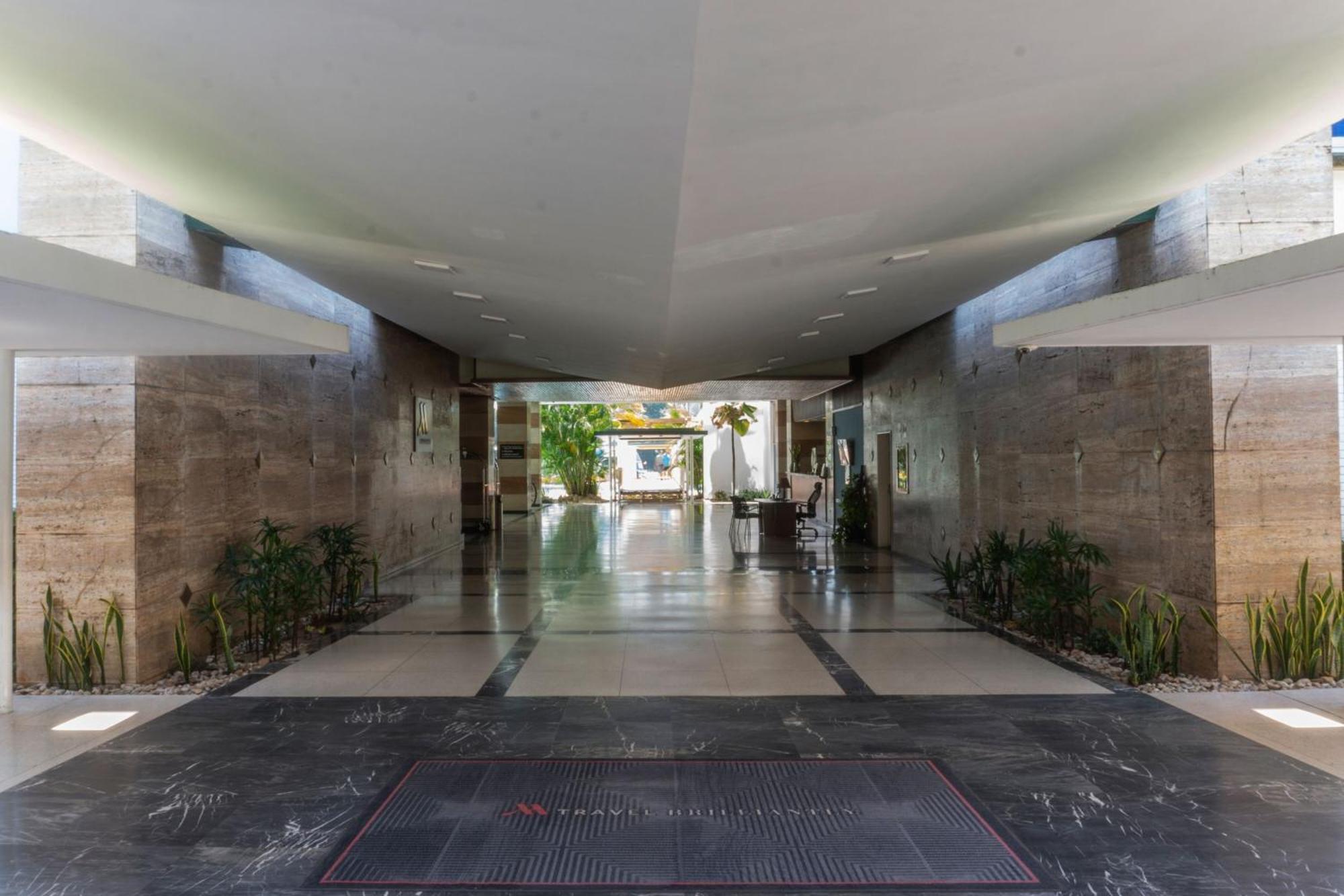 Marriott Maracay Golf Resort Exterior photo
